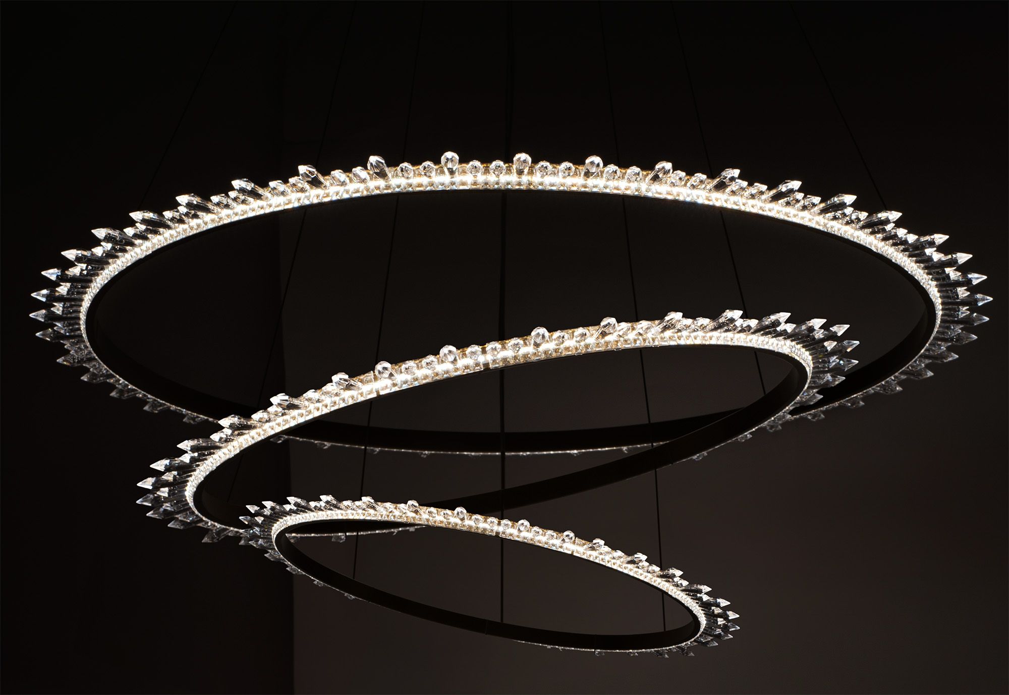TOOLIGHT hængende loftlampe LED APP1609-3C Guld 82x82x121cm