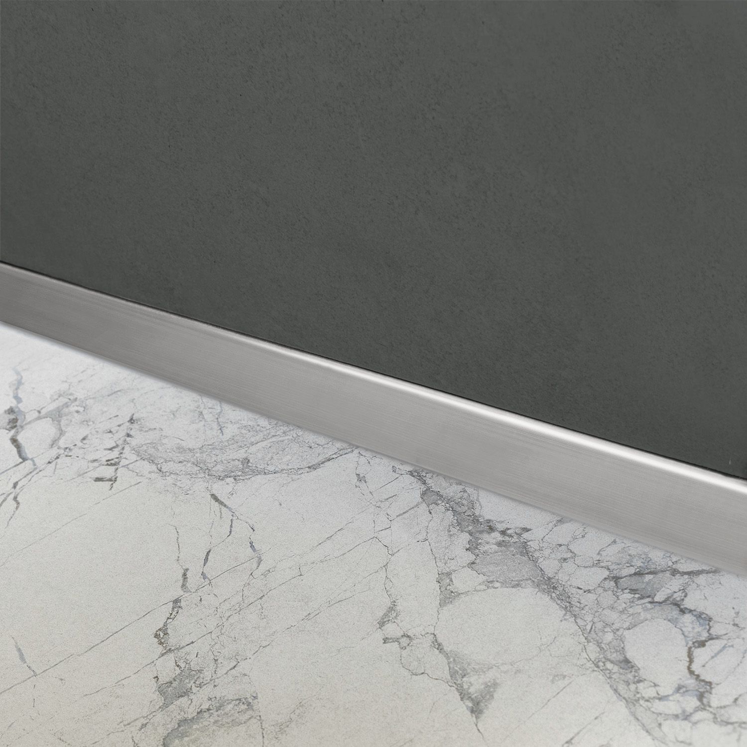 REA frontprofil til brusekar 130CM Børstet nikkel, 130x1,2x5,2cm