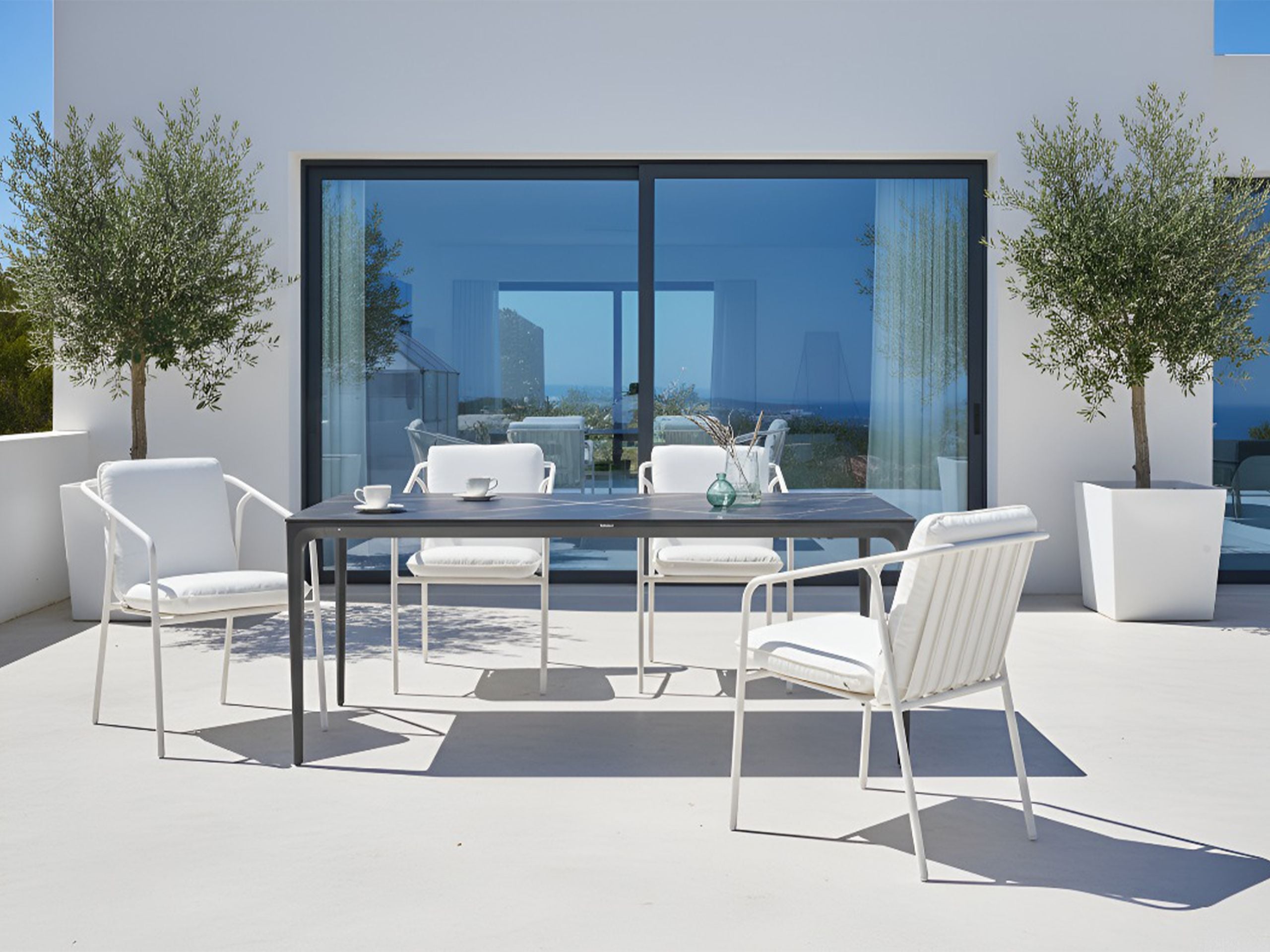 Havebord SOVARETO 180 cm 90 cm Marmor effekt Sort marmor